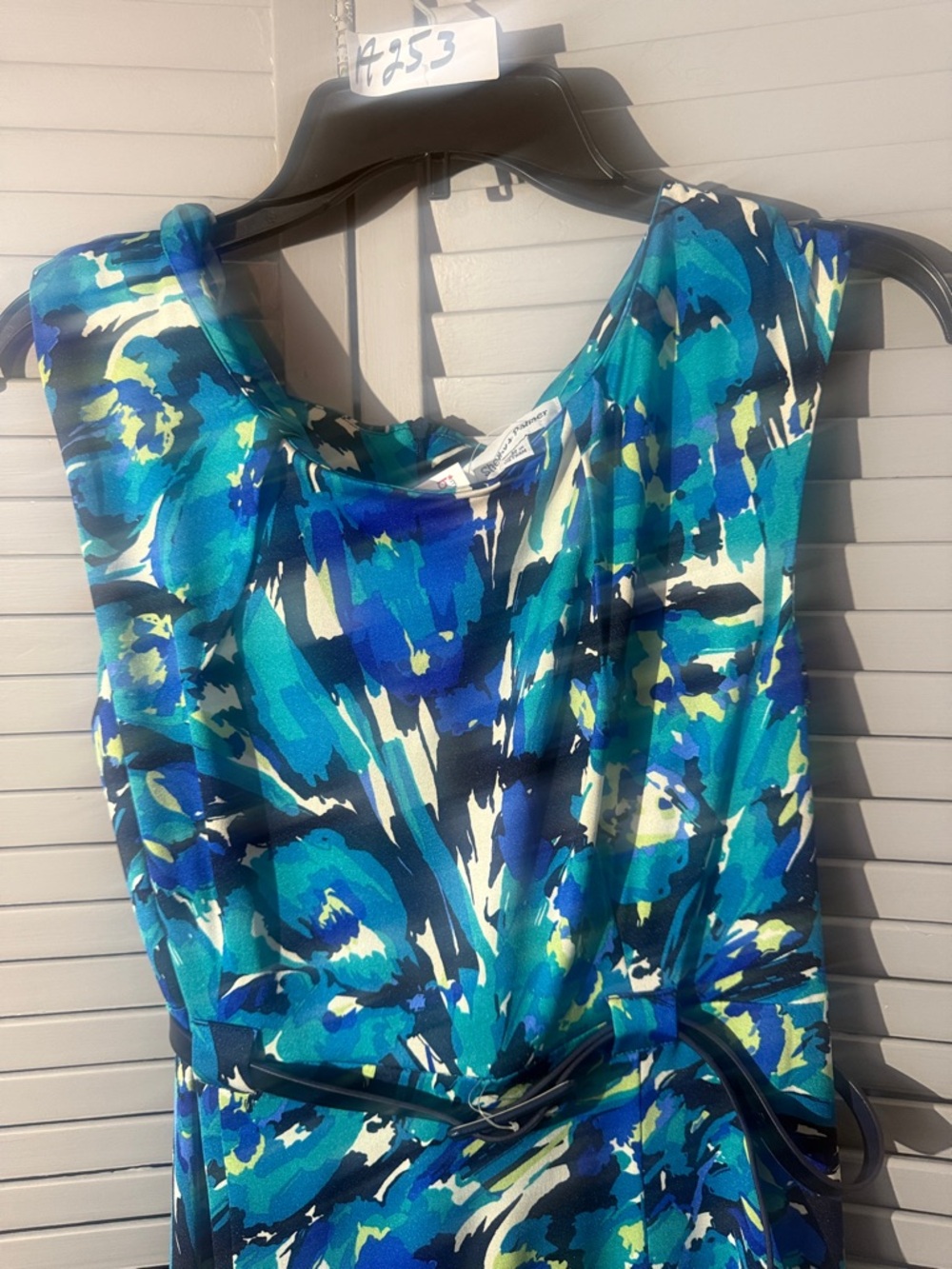 Shelby & Palmer Teal and Navy Abstract Tie-Waist Midi Dress - Picture 5 of 11